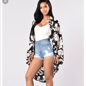 Grow on floral kimono - black